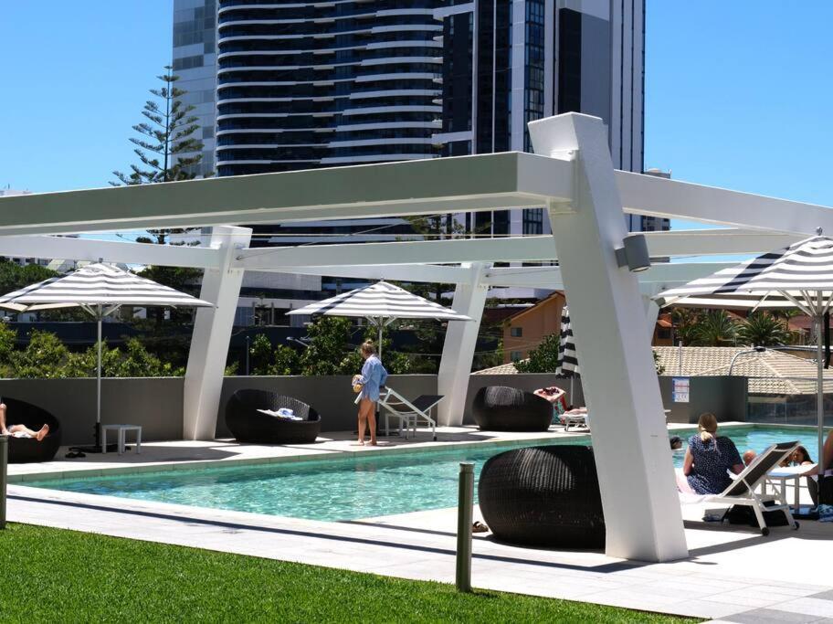 Broadbeach Stunner Modern And Central Gold Coast Kültér fotó