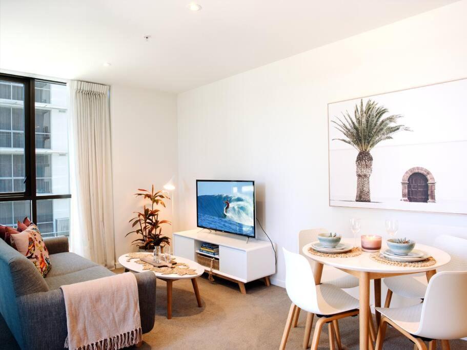 Broadbeach Stunner Modern And Central Gold Coast Kültér fotó
